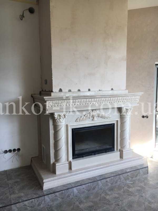 Marble fireplace Камин из мрамора Камін із мармуру