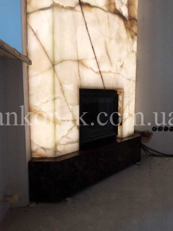 Marble fireplace Камин из мрамора Камін із мармуру