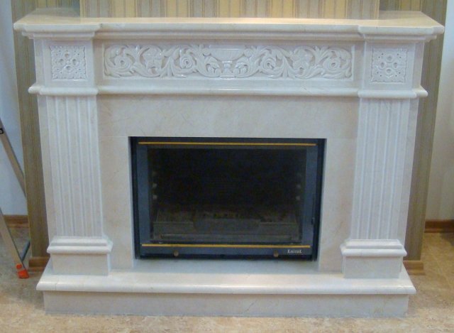 Marble fireplace Камин из мрамора Камін із мармуру