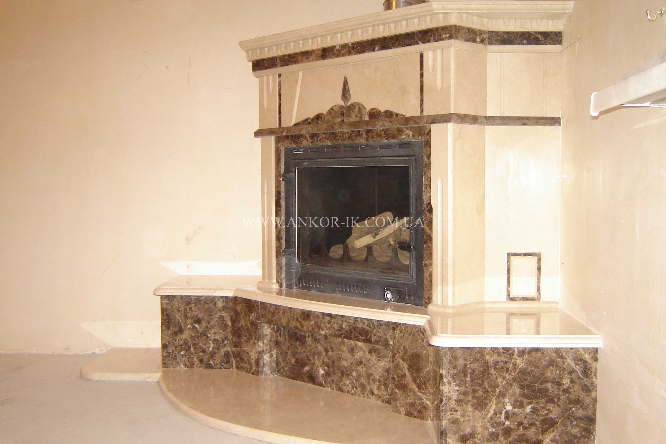 Marble fireplace Камин из мрамора Камін із мармуру