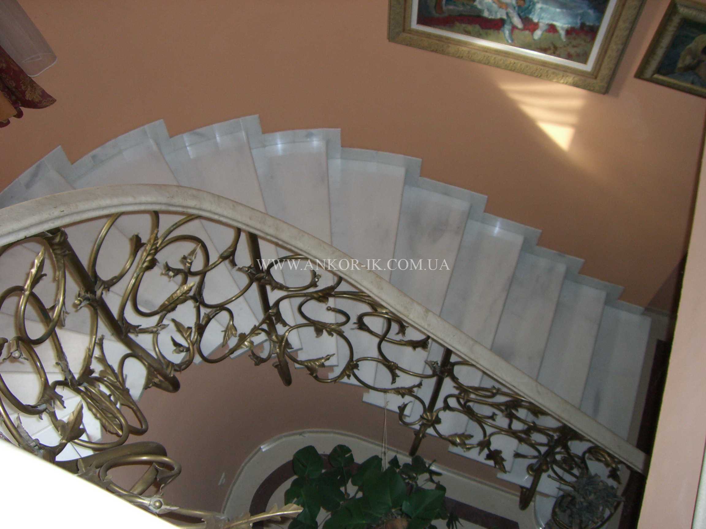 Marble-stairs-Лестницы-мраморные-Сходи-мармурові