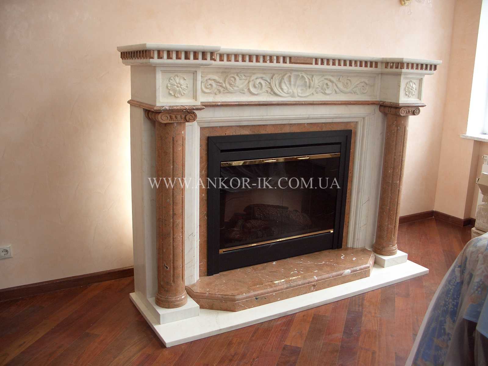 Marble fireplace Камин из мрамора Камін із мармуру