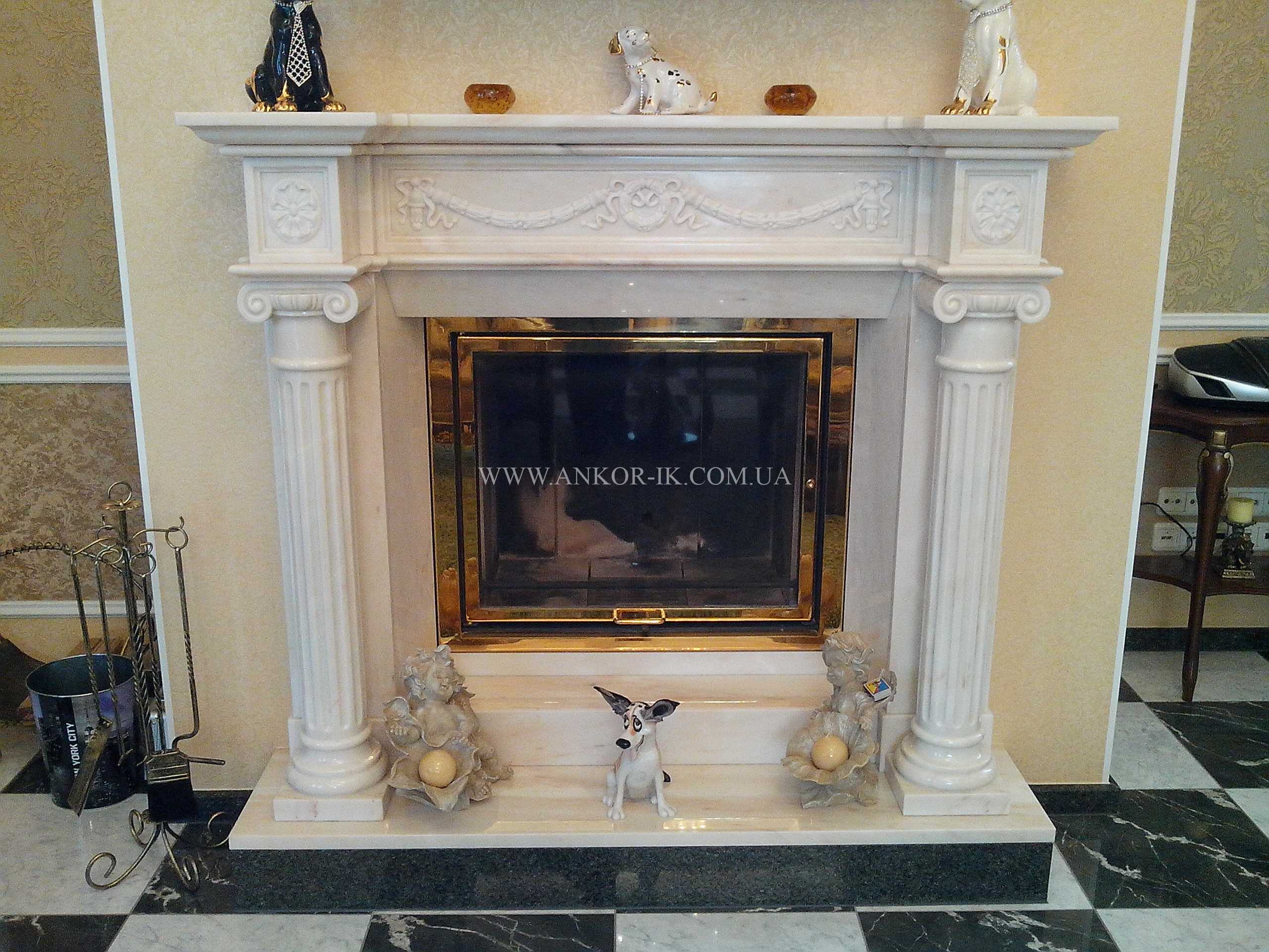 Kamin-iz-oniksa Marble fireplace Камин из мрамора Камін із мармуру