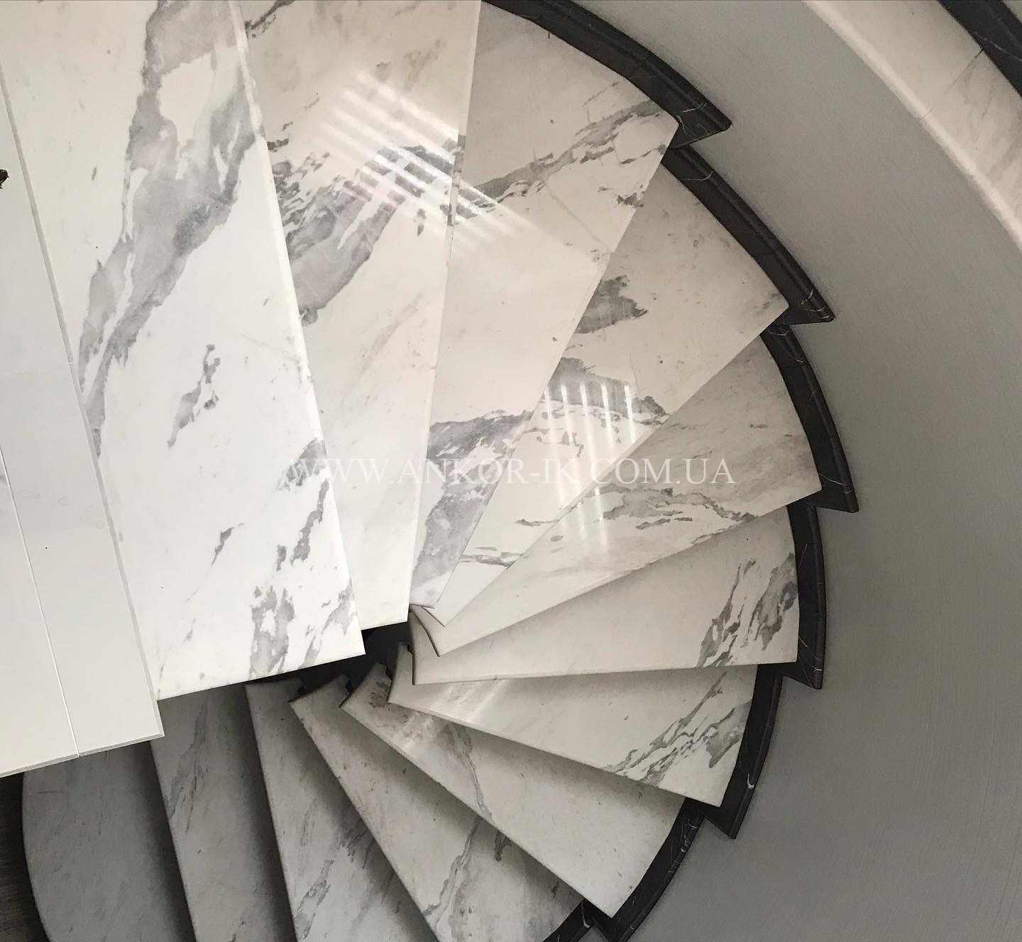 Marble-stairs-Лестницы-мраморные-Сходи-мармурові