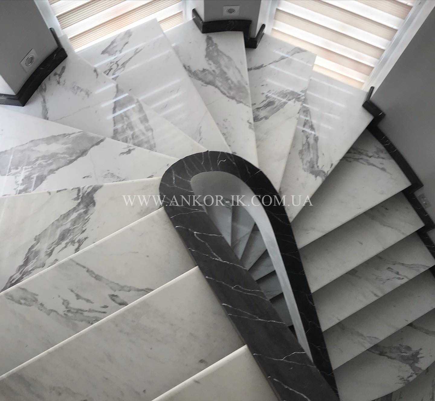 Marble-stairs-Лестницы-мраморные-Сходи-мармурові